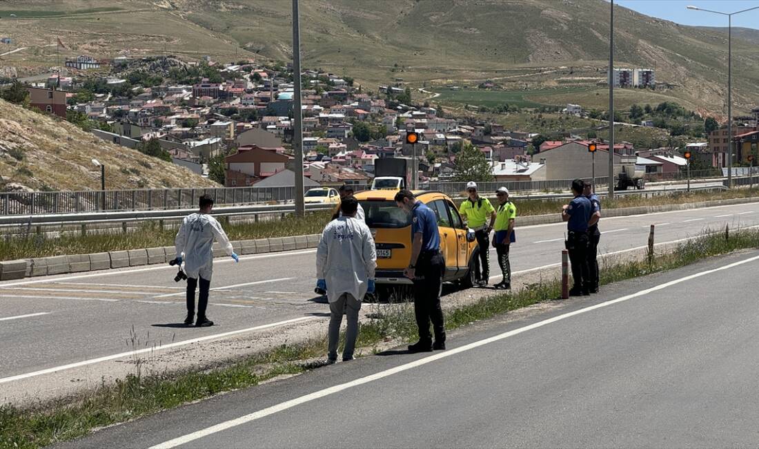 BAYBURT (AA) – Bayburt’ta taksinin çarptığı yaya yaşamını yitirdi. M.P.