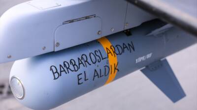 - Dünya havacılık tarihinde kısa pistli gemiden tam otonom kalkış