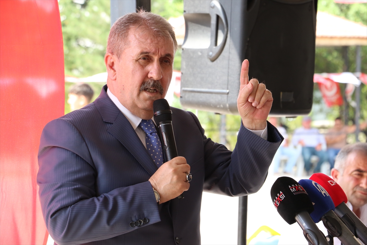 - "Doğu Türkistan, Filistin, Kırım ve Myanmar da bizim davamızdır.