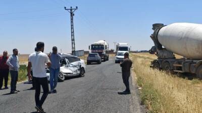 Mardin’in Kızıltepe ilçesinde beton mikseri ile otomobilin çarpıştığı kazada 2