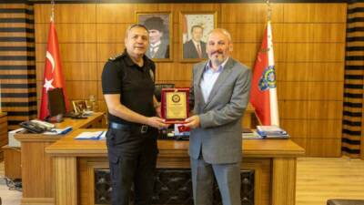 Bilecik İl Emniyet Müdürü Hakan Yılmaz, emekliye ayrılan polis memuru