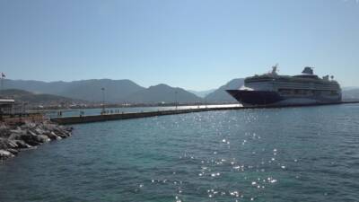 Antalya’nın Alanya ilçesine, Bahama bandıralı ’Marella Discovery 2’ isimli kruvaziyer