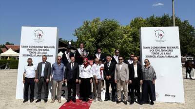 - Richard Grom, "Siec Bachelor" isimli atıyla kupanın sahibi oldu