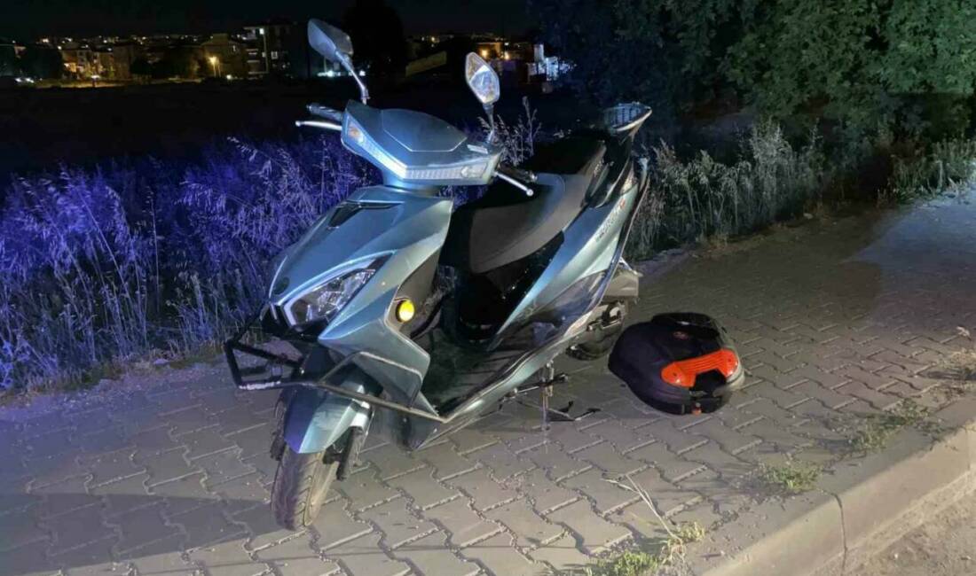 Eskişehir’de henüz belirlenemeyen bir aracın motosiklete çarpıp kaçtığı trafik kazasında
