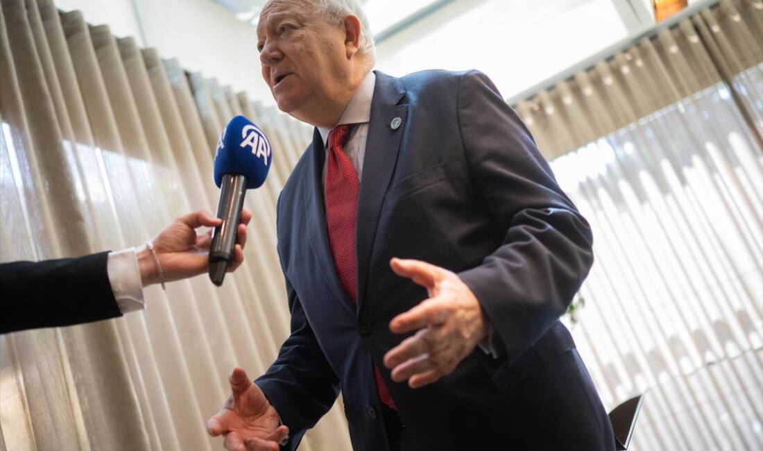 - "Bence bu toplantı büyük bir başarıydı. Çok zamanlı, çok