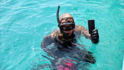 MUĞLA (AA) – Muğla’nın Bodrum ilçesinde düzenlenen etkinlikte dalgıçlar, deniz