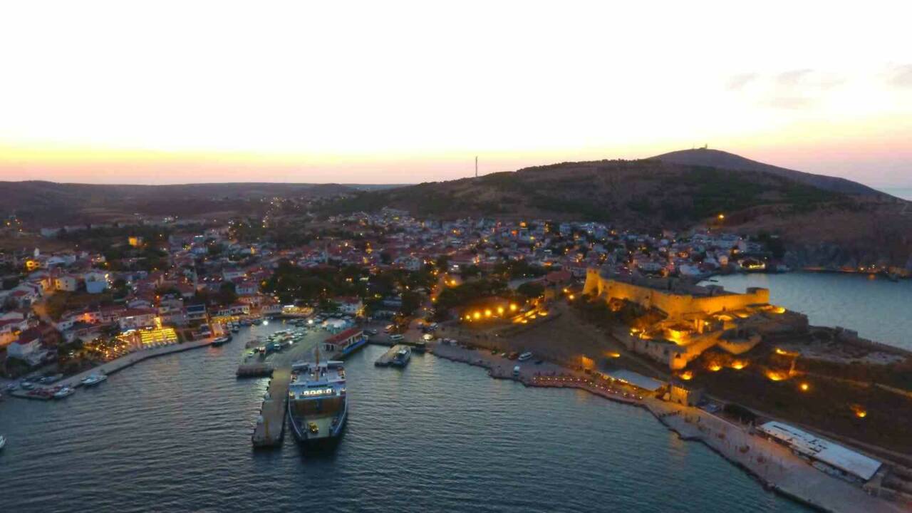 Çanakkale’nin Kuzey Ege Denizi’ndeki turizm merkezi Bozcaada ilçesine, İl Trafik