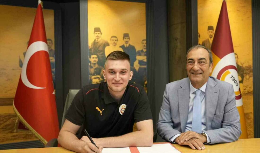Galatasaray Erkek Voleybol Takımı, pasör çaprazı Can Koç ile 2