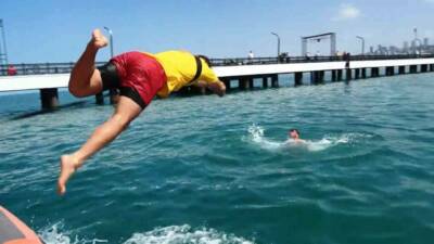 Samsun Büyükşehir Belediyesi’ne bağlı cankurtaranlar, Karadeniz’in tehlikeli dalgaları ve rip