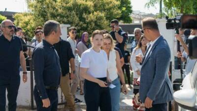 Cumhuriyet Halk Partisi (CHP) Genel Başkanı Özgür Özel, elektrik akımına