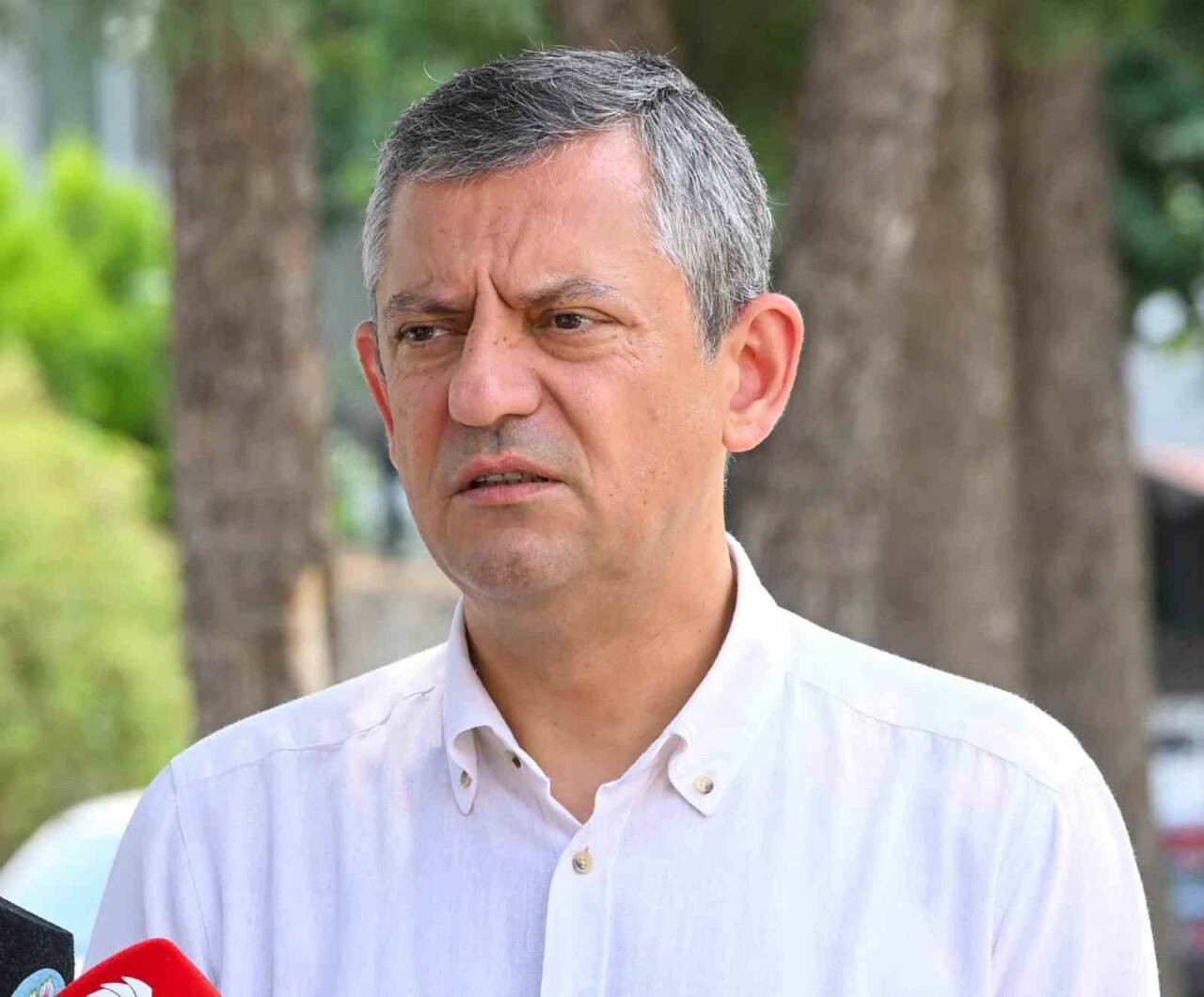 CHP Genel Başkanı Özgür Özel Manisa’da basın mensuplarına gündemi değerlendirdi.