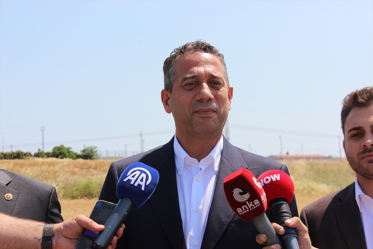 - CHP Grup Başkanvekili Başarır:
- "CHP olarak başımız dik. Burada