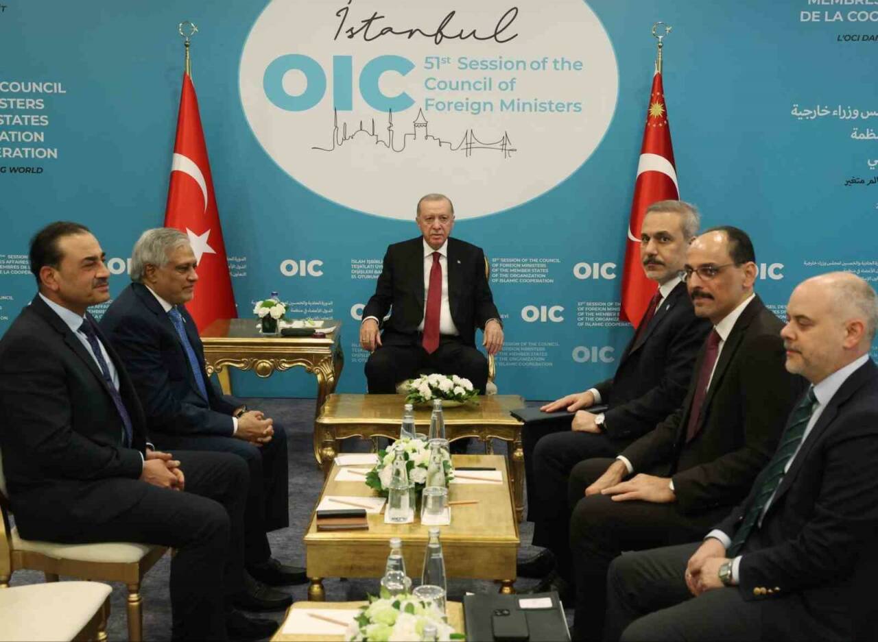 Cumhurbaşkanı Recep Tayyip Erdoğan, İstanbul’da İslam İşbirliği Teşkilatı Dışişleri Bakanları