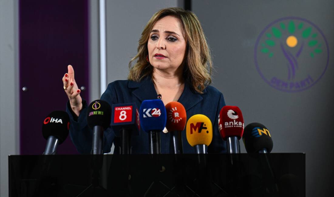 - "DEM Parti olarak İmralı Adası'na gitmek üzere hazırlık yapıyoruz.