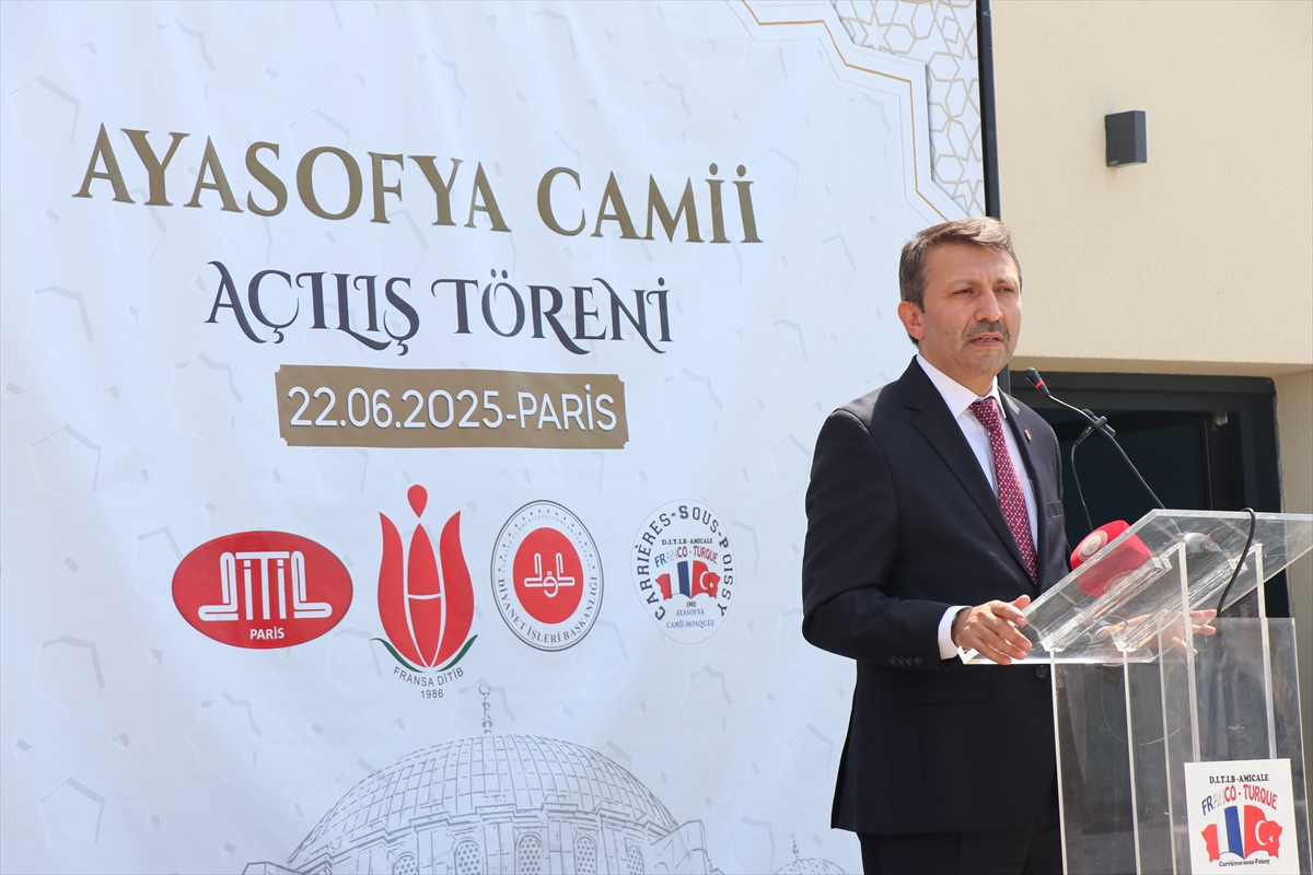 - "Medeniyetin en önemli merkezi camilerdir, mescitlerdir"