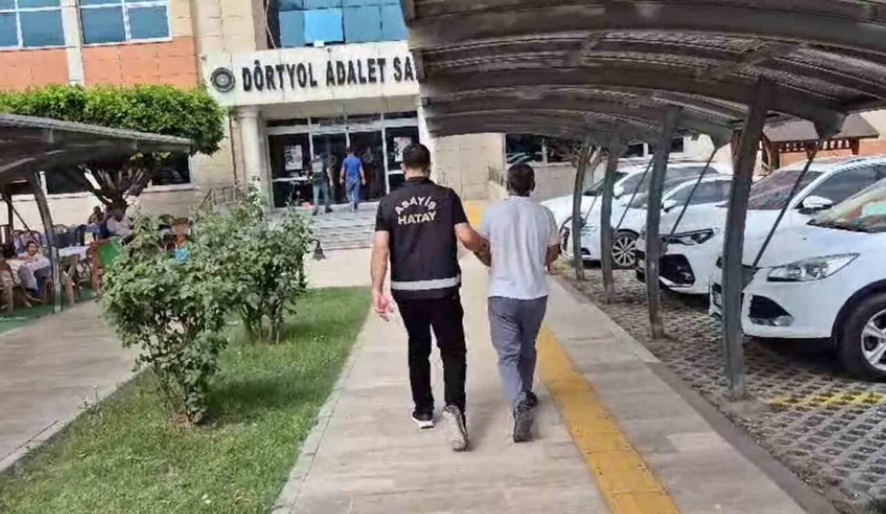 Hatay’ın Dörtyol ilçesinde adli makamlarca hapis cezası ile aranan 1