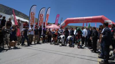 Erzincan Valiliği koordinasyonunda Erzincan Ergan Dağı Kayak Merkezi’nde düzenlenen Dünya