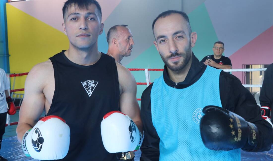 ÇANKIRI (AA) – Büyükler Savate Combat Milli Takımı’nın dünya şampiyonası