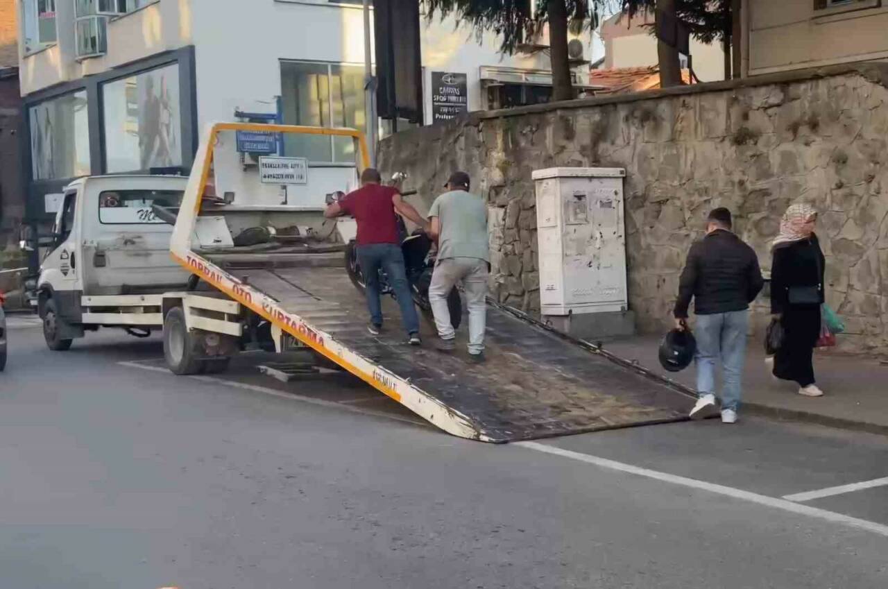 Bartın’da yeni aldığı motosiklet ile dolaşan ehliyetsiz sürücü, sahte plaka