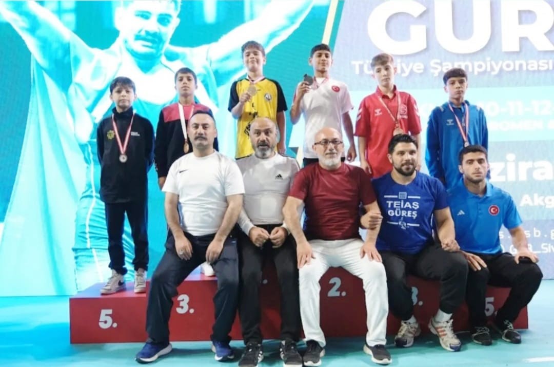 Sivas’ta düzenlenen Türkiye Şampiyonasında 13 yaş kategorisinde ve 38 kiloda