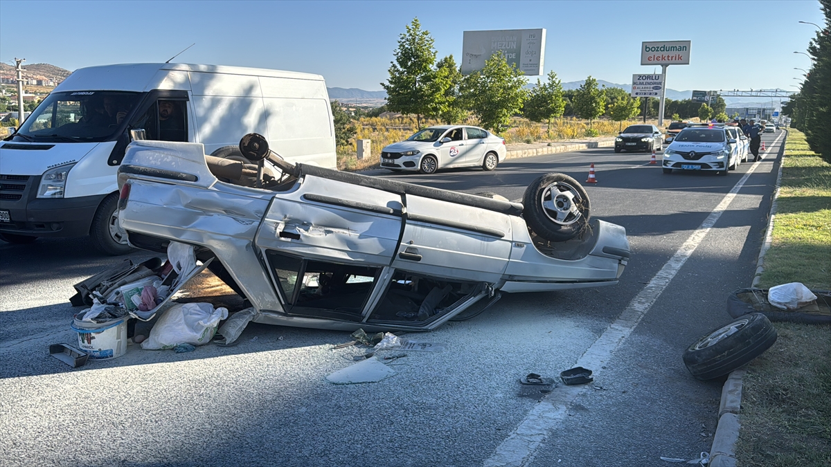 ELAZIĞ (AA) – Elazığ’da beton mikseri ile otomobilin çarpışması sonucu
