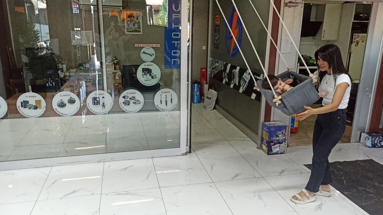 ZONGULDAK (İHA) – Zonguldak’ta oto elektrik tamiri yapan eşine destek