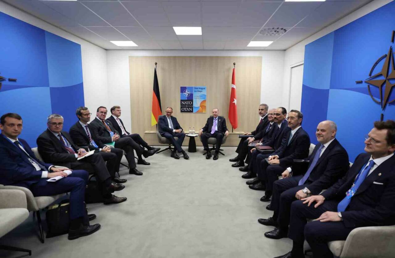 Cumhurbaşkanı Recep Tayyip Erdoğan, NATO Zirvesi’nin gerçekleştirildiği Hollanda’nın Lahey kentinde