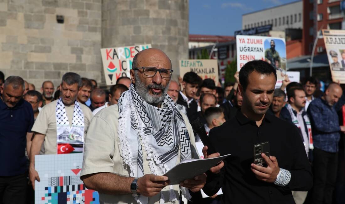 ERZURUM (AA) – Erzurum’da sağlık çalışanları ve sivil toplum kuruluşları,