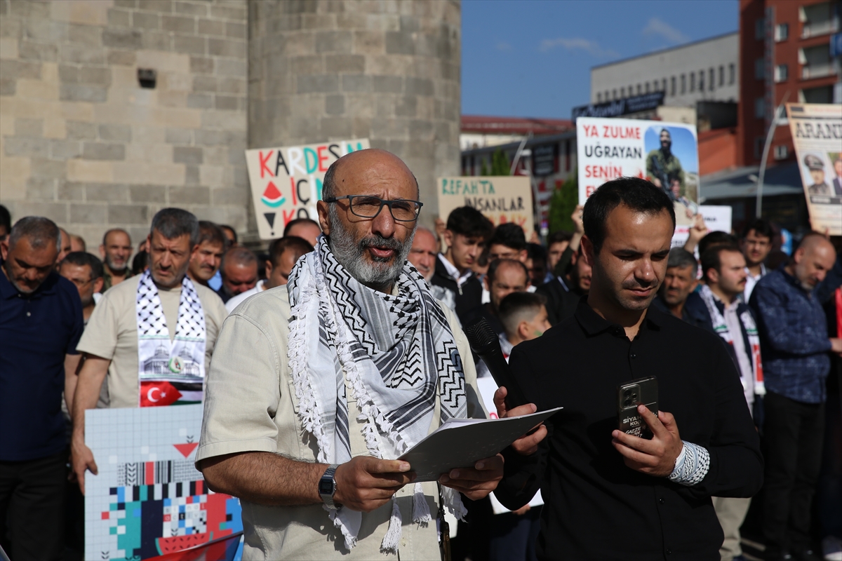 ERZURUM (AA) – Erzurum’da sağlık çalışanları ve sivil toplum kuruluşları,