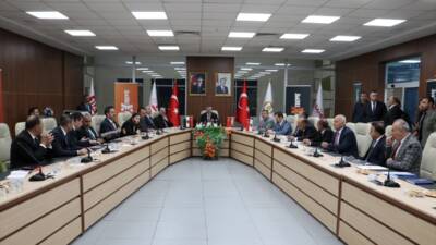 - Vali Mustafa Çiftçi:
- "Bu etkinlikteki amacımız, Erzurum'da kış sporlarıyla