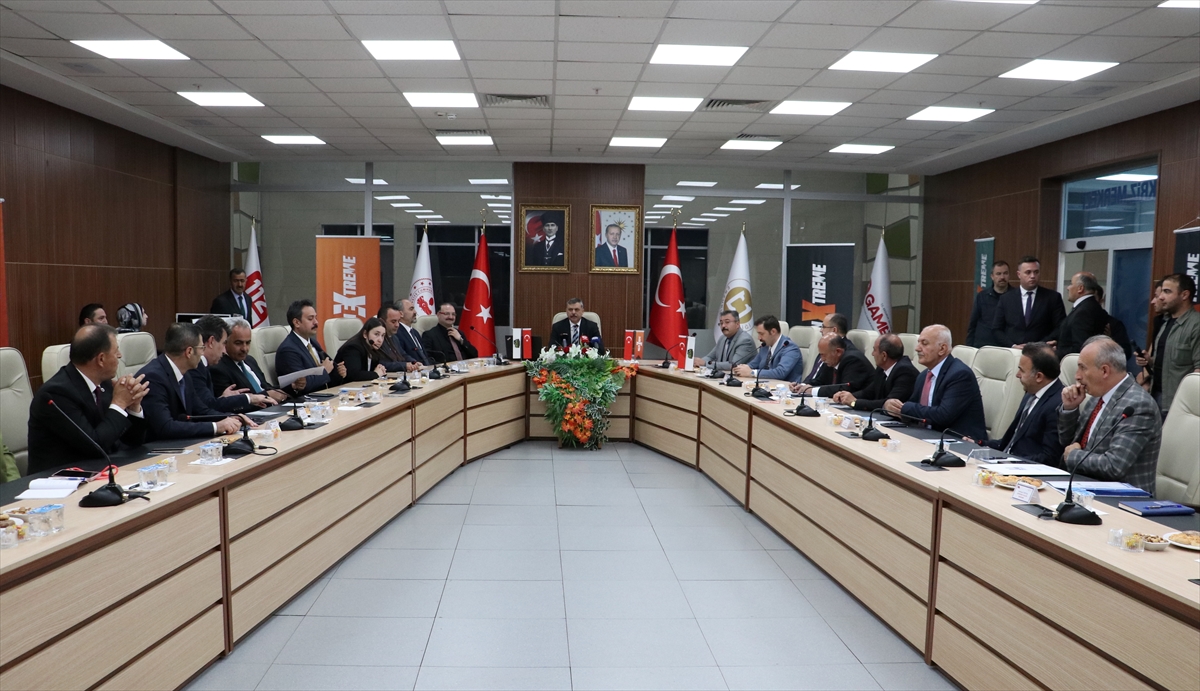 - Vali Mustafa Çiftçi:
- "Bu etkinlikteki amacımız, Erzurum'da kış sporlarıyla