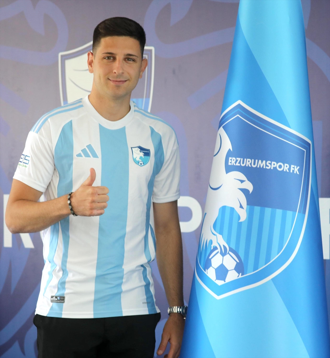 ERZURUM (AA) – Trendyol 1. Lig takımlarından Erzurumspor FK, kanat