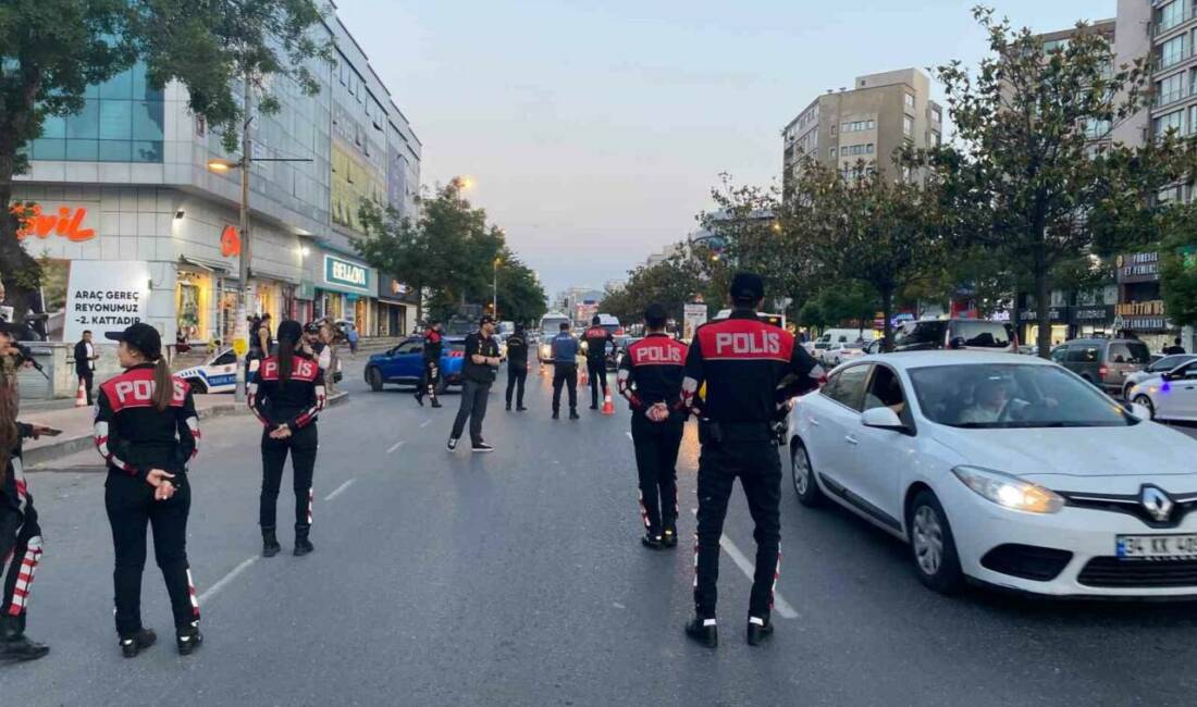 Esenyurt’ta İstanbul İl Emniyet Müdürü Selami Yıldız’ın katılımıyla geniş çaplı