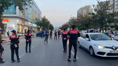 Esenyurt’ta İstanbul İl Emniyet Müdürü Selami Yıldız’ın katılımıyla geniş çaplı