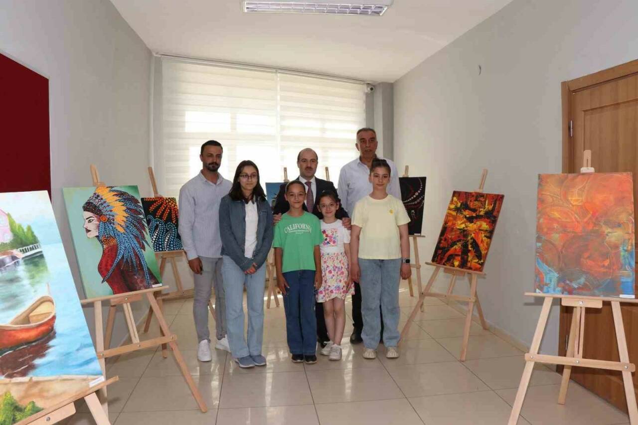 Erzurum’un Oltu ilçesinde Bilim ve Sanat Merkezi Görsel Sanatlar Atölyesi