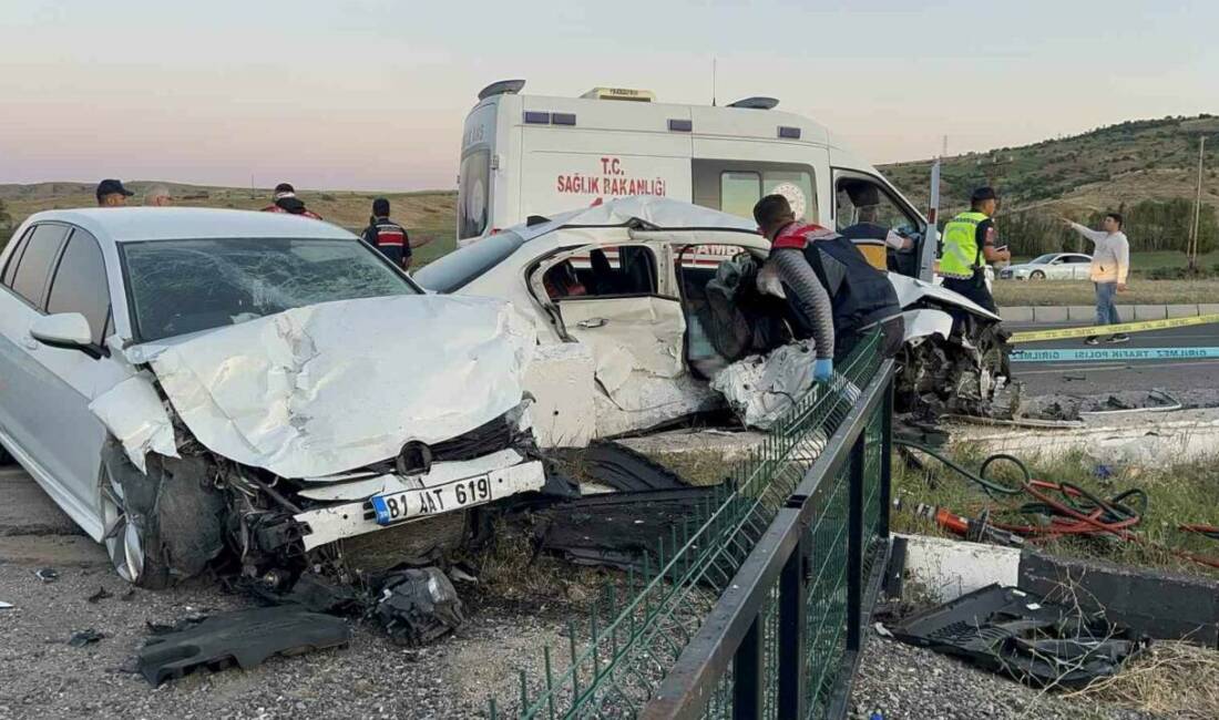 Yozgat’ta iki otomobilin karıştığı trafik kazasında evli çift hayatını kaybetti,