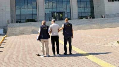 Kırıkkale’de hakkında kesinleşmiş hapis cezası bulunan FETÖ firarisi, sahte kimlikle