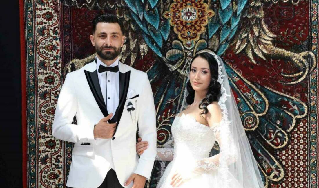MARİFEST25 etkinliğinde düğün fotoğraf çekimleri için Kocaeli Kongre Merkezi’ni ziyaret