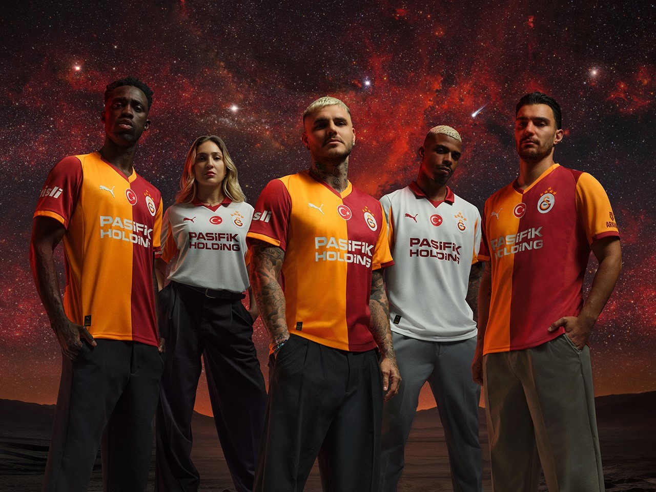 Puma’nın Galatasaray için özel tasarladığı 2025/26 sezonu iç saha ve