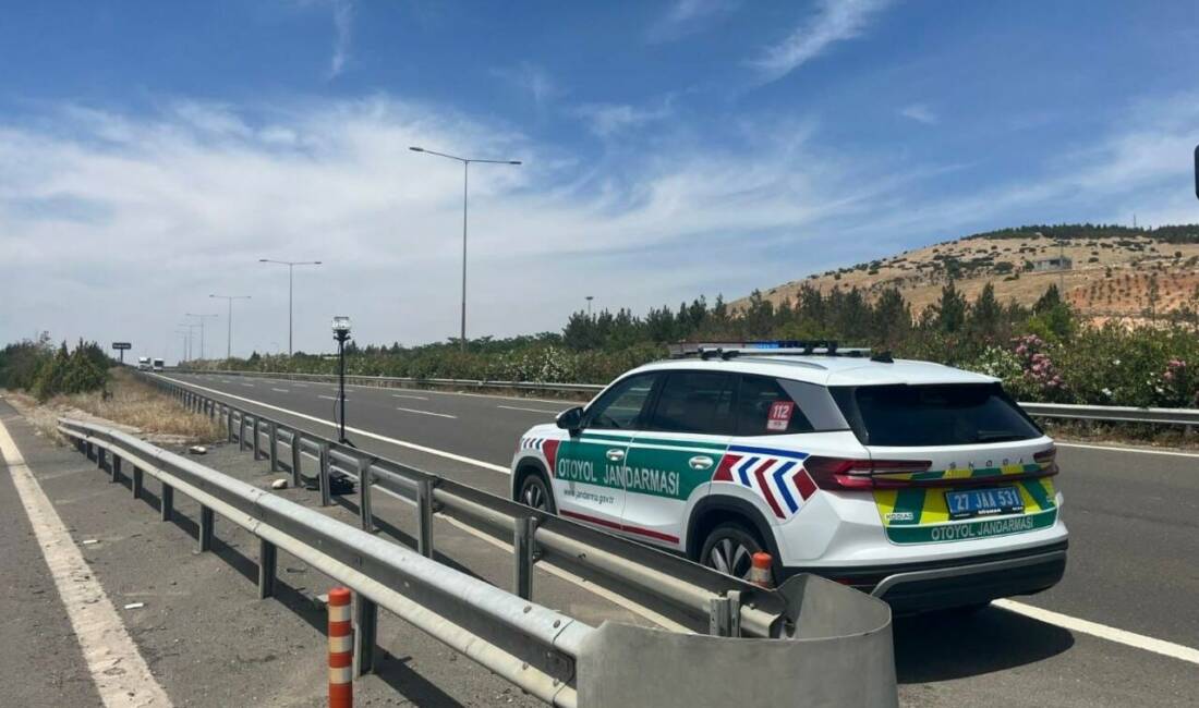 Gaziantep’te otoyolda hız sınırlarını aştığı tespit edilen 364 araç plakasına