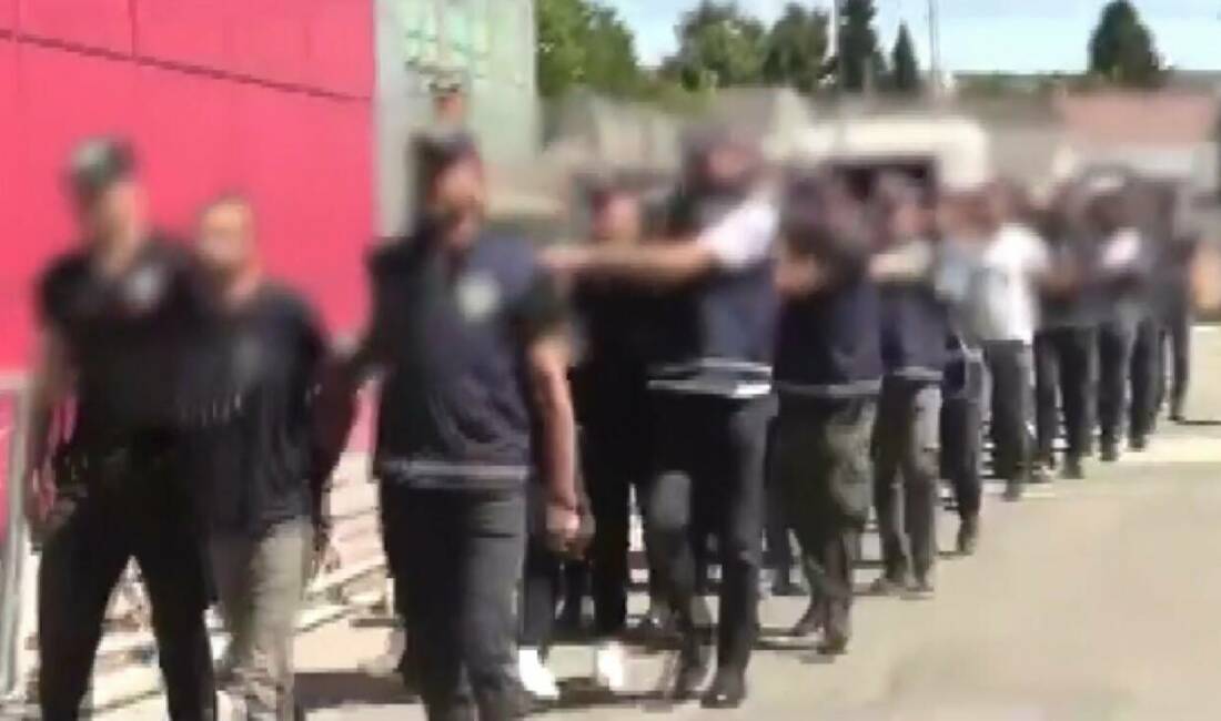 Gaziantep’te ’change araç’ operasyonunda yakalanan 13 şüpheli şahıs tutuklandı. İl