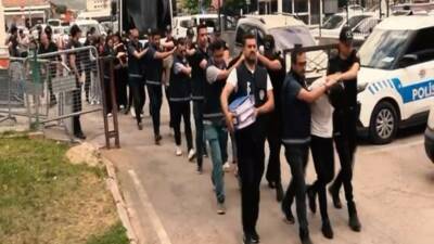 Gaziantep’te eş zamanlı yapılan fuhuş operasyonunda 13 şüpheli yakalanırken 23