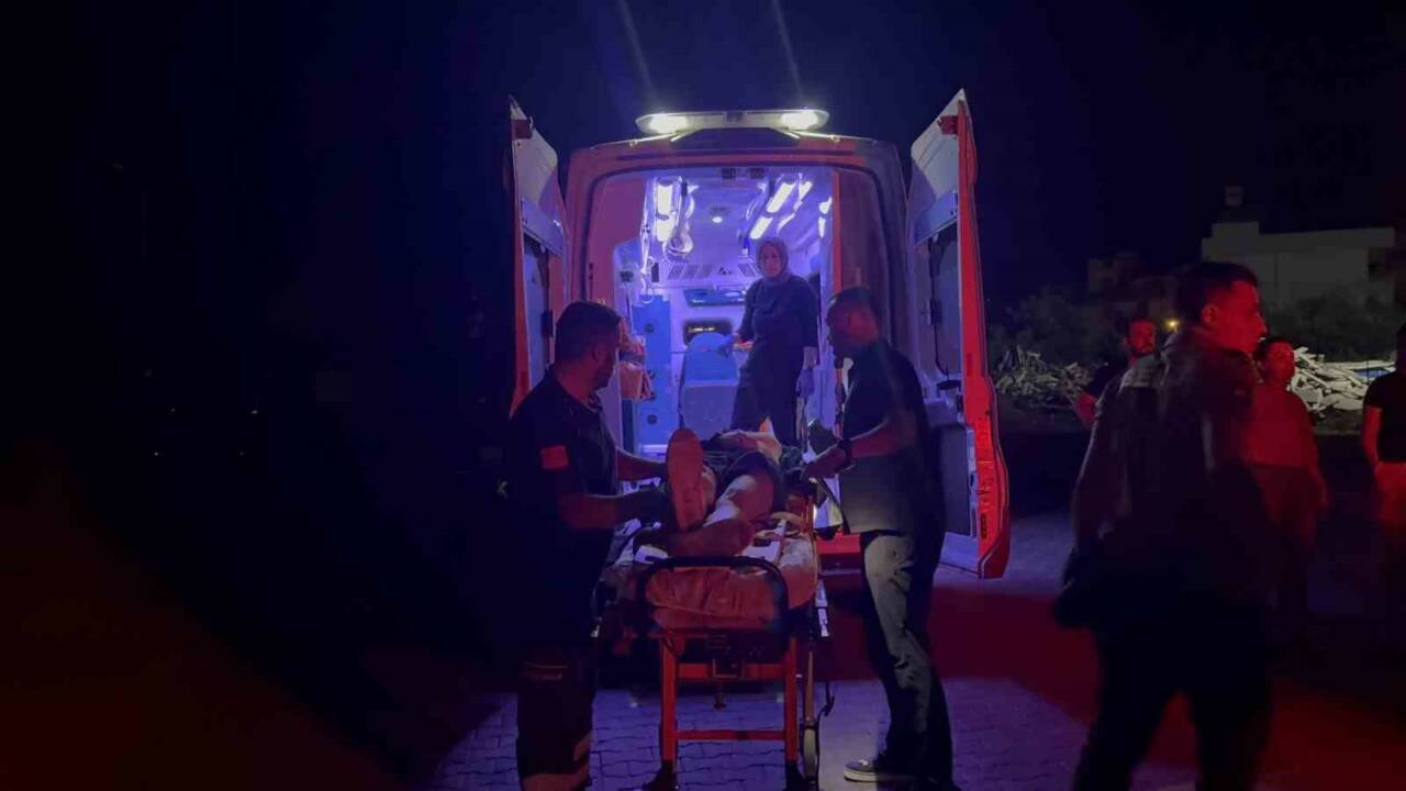 Antalya’nın Gazipaşa ilçesinde meydana gelen motosiklet kazasında bir kişi ağır