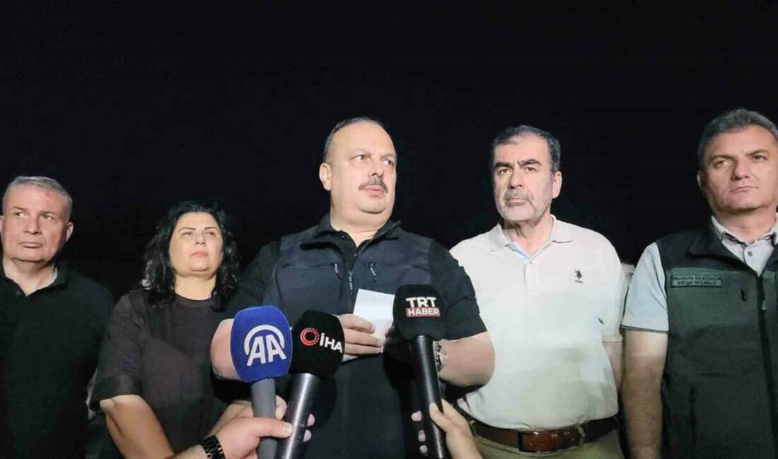 Aydın’ın Efeler ilçesi Savrandere mevkiinde tarım arazisinde başlayan yangının son