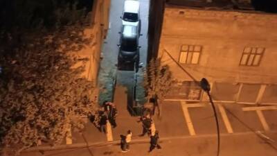 Şanlıurfa’da 2 kardeşin 6 saat süren tartışması silahlı kavgaya dönüştü.