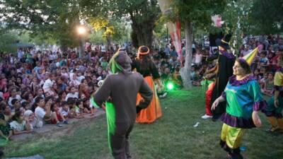 Diyarbakır Büyükşehir Belediyesinin düzenlediği 2. Gezici Çocuk Tiyatro Günleri kapsamında