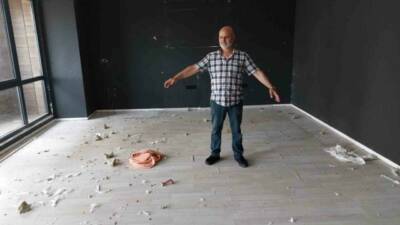 Almanya’dan memleketi Samsun’a gelen Süleyman Yalçınkaya, kiraya verdiği lüks bürosunun