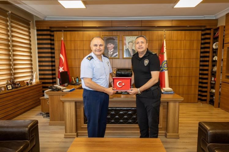 Bilecik İl Emniyet Müdürü Hakan Yılmaz, Hava Savunma Komutanı Hava