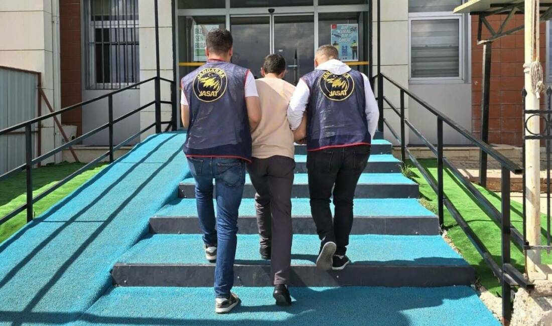 Gaziantep’in Yavuzeli ilçesinde havaya 14 el ateş ederek vatandaşları tehdit