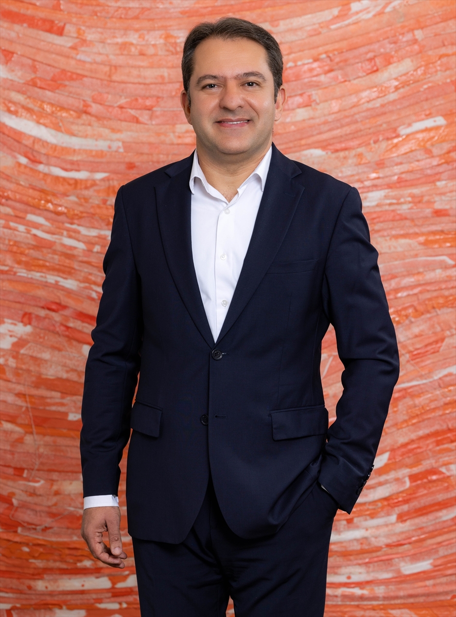 - Hepsiburada Kurumsal İlişkiler, İletişim ve Sürdürülebilirlik Başkan Yardımcısı Cem